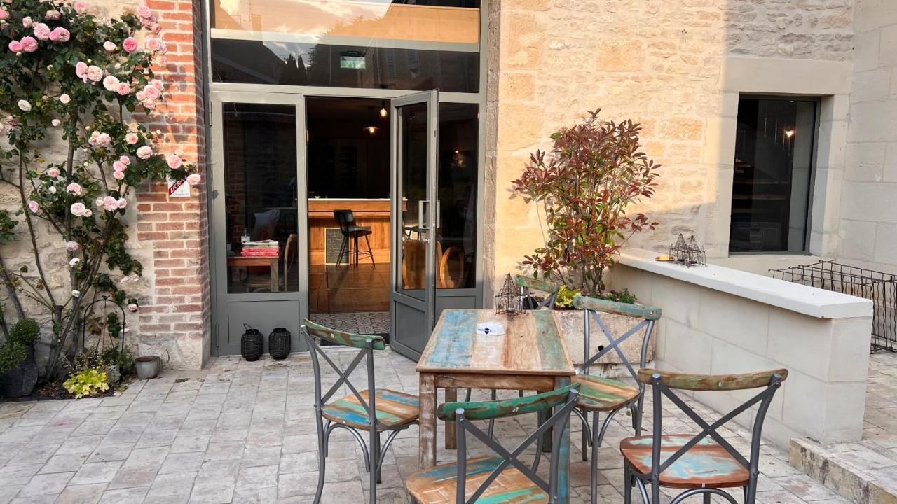 L'Artelier Dans Ma Cour Bed & Breakfast Hermonville Exterior photo
